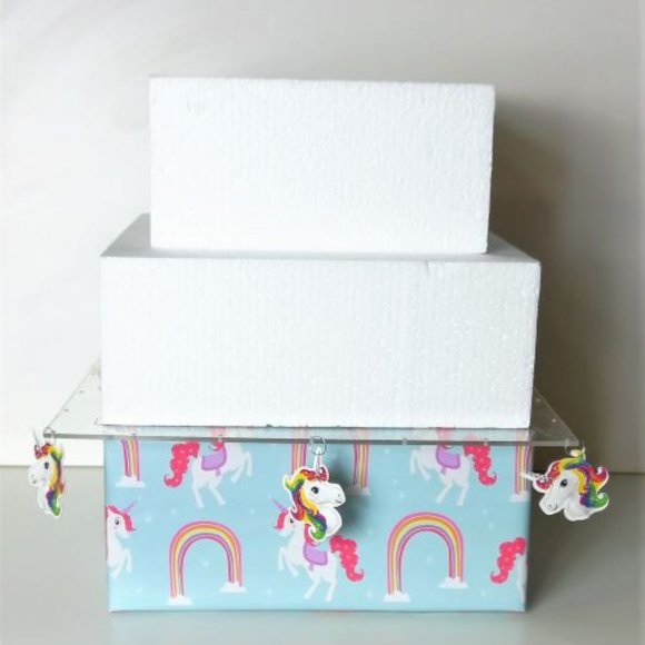 12" Square Unicorn Cake Stand - Picture 1 of 4